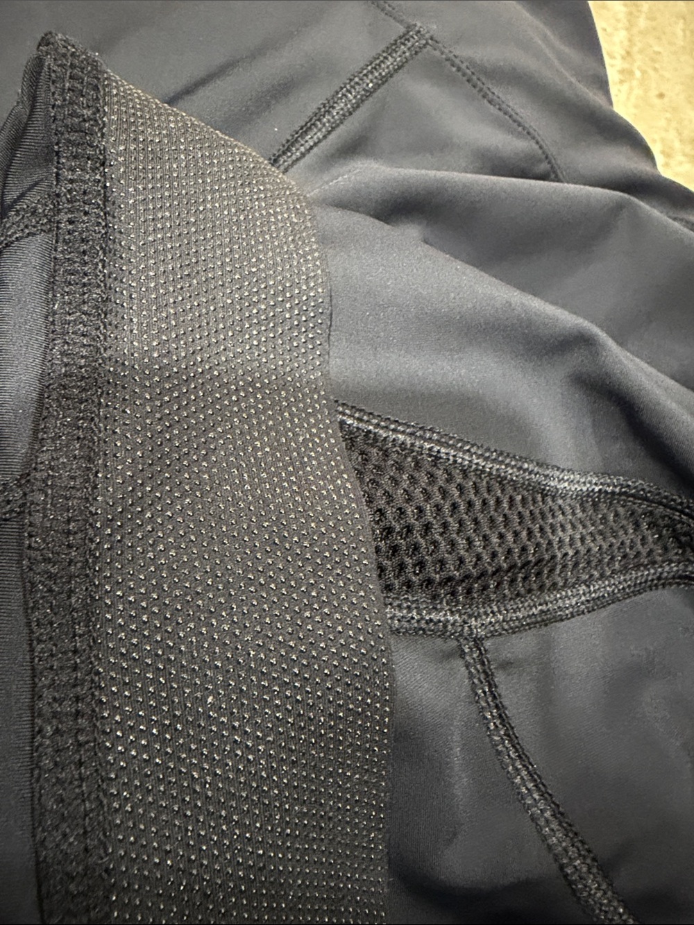 Black Padded Cycling Shorts with Side Pockets Size Large Healthyoga - Picture 6 of 6